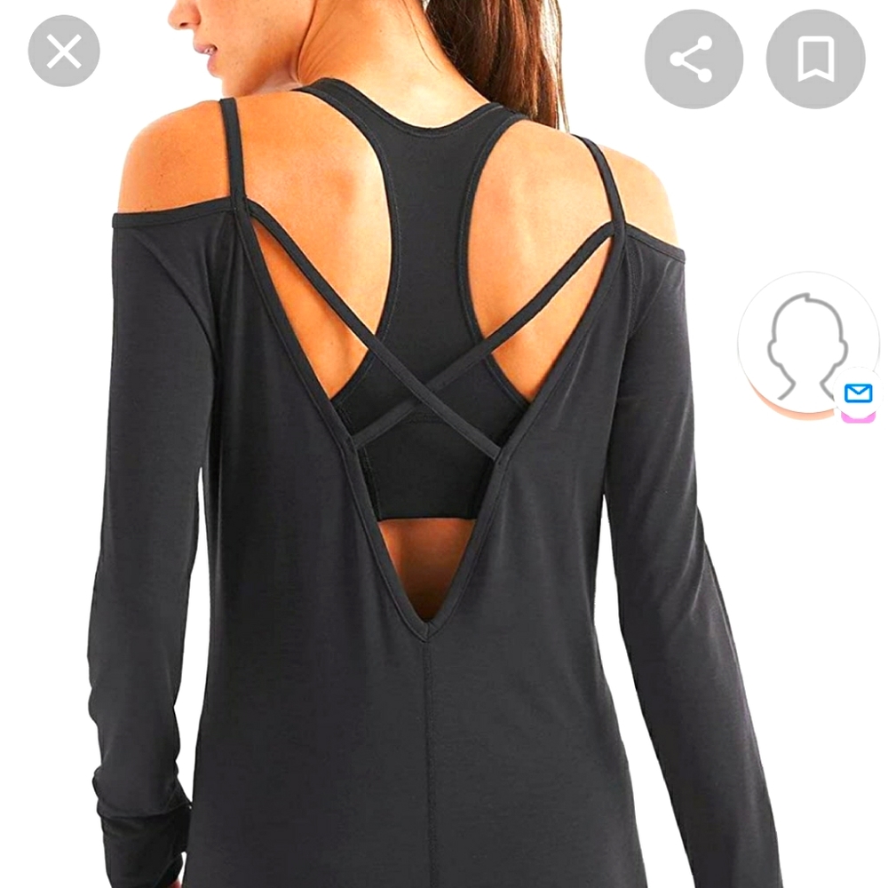 Gap workout line top